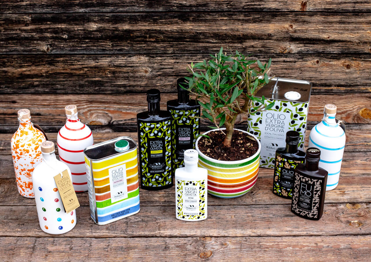 Italian extra virgin olive oil in a ceramic "Rainbow" bottle and gift box "Muraglia INTENSE FRUITY" 500 ml (intensely fruity)