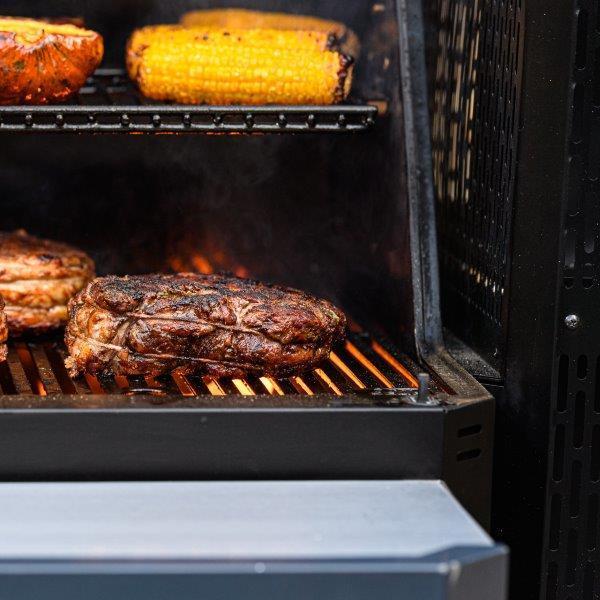 Gravity Series 800 Digital kolgrill + BBQ + rökugn