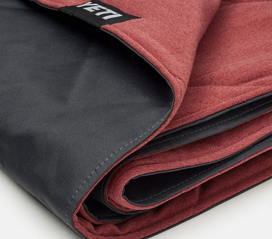 Yeti Lowlands Blanket Röd