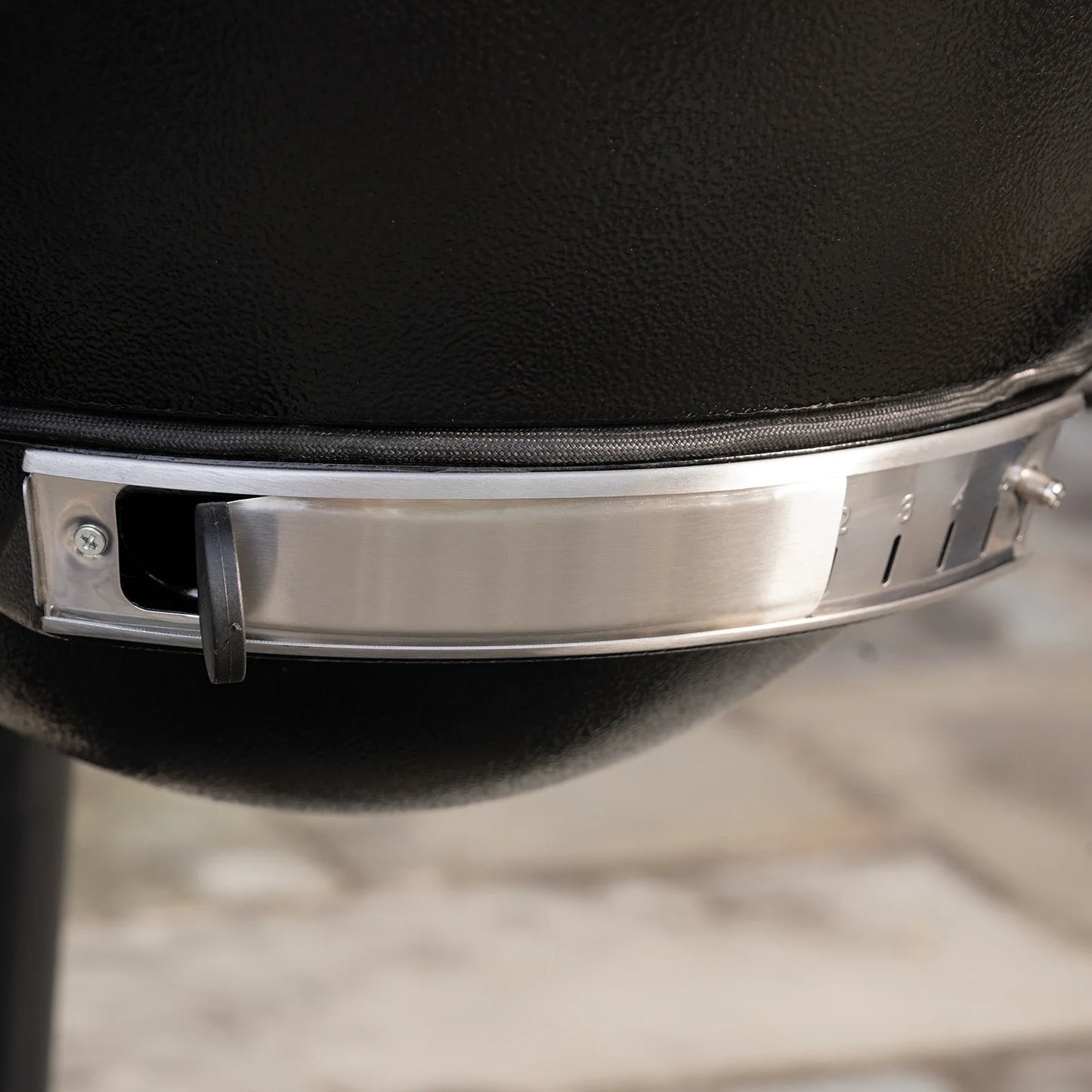 AKORN™ Kamado kolgrill